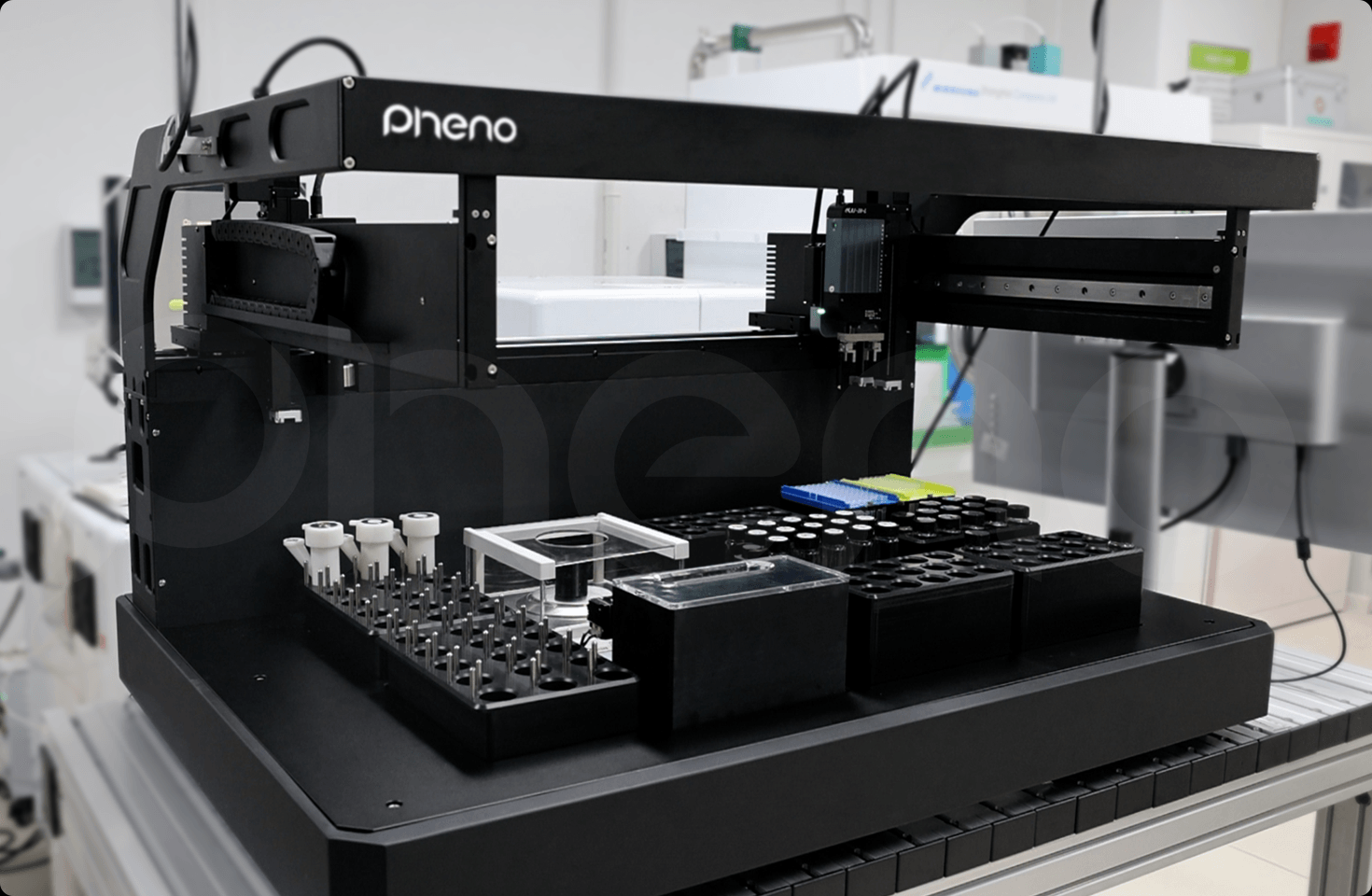 以AI重塑材料发现：现象创新携手极电光能深化钙钛矿“智造-实证”双螺旋